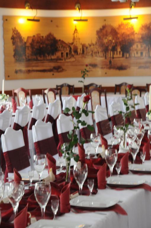 Hotel Restauracja Kaukaska Jadwiga Choroszy โวลชติน ภายนอก รูปภาพ