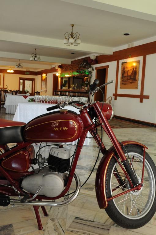 Hotel Restauracja Kaukaska Jadwiga Choroszy โวลชติน ภายนอก รูปภาพ