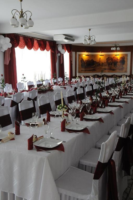 Hotel Restauracja Kaukaska Jadwiga Choroszy โวลชติน ภายนอก รูปภาพ