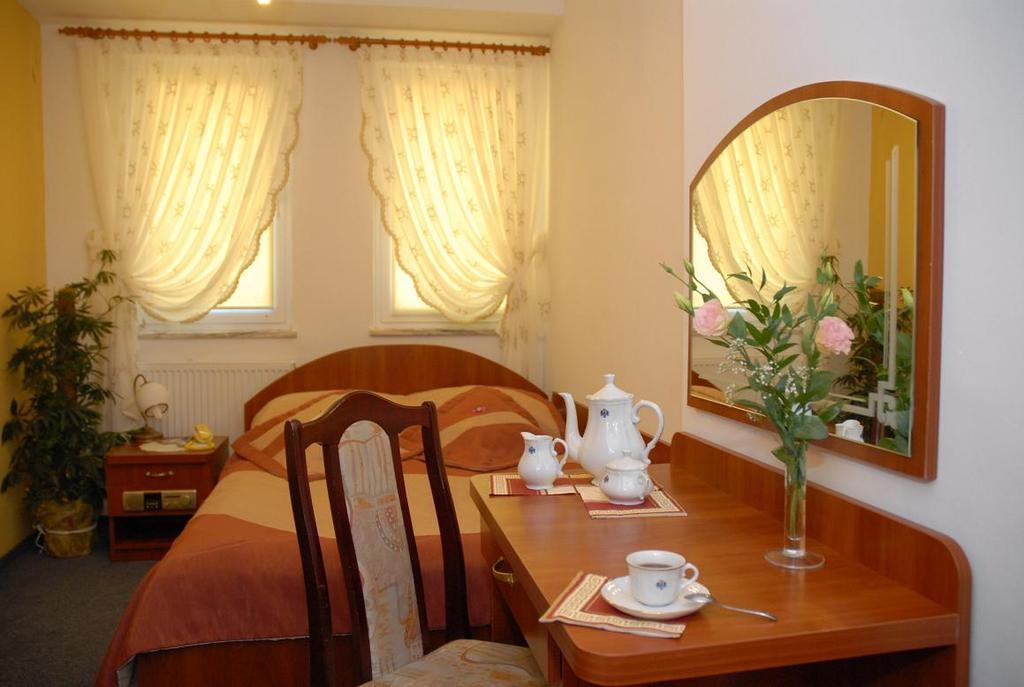 Hotel Restauracja Kaukaska Jadwiga Choroszy โวลชติน ห้อง รูปภาพ